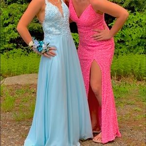 It is a size 4 but altered more as a 2-3